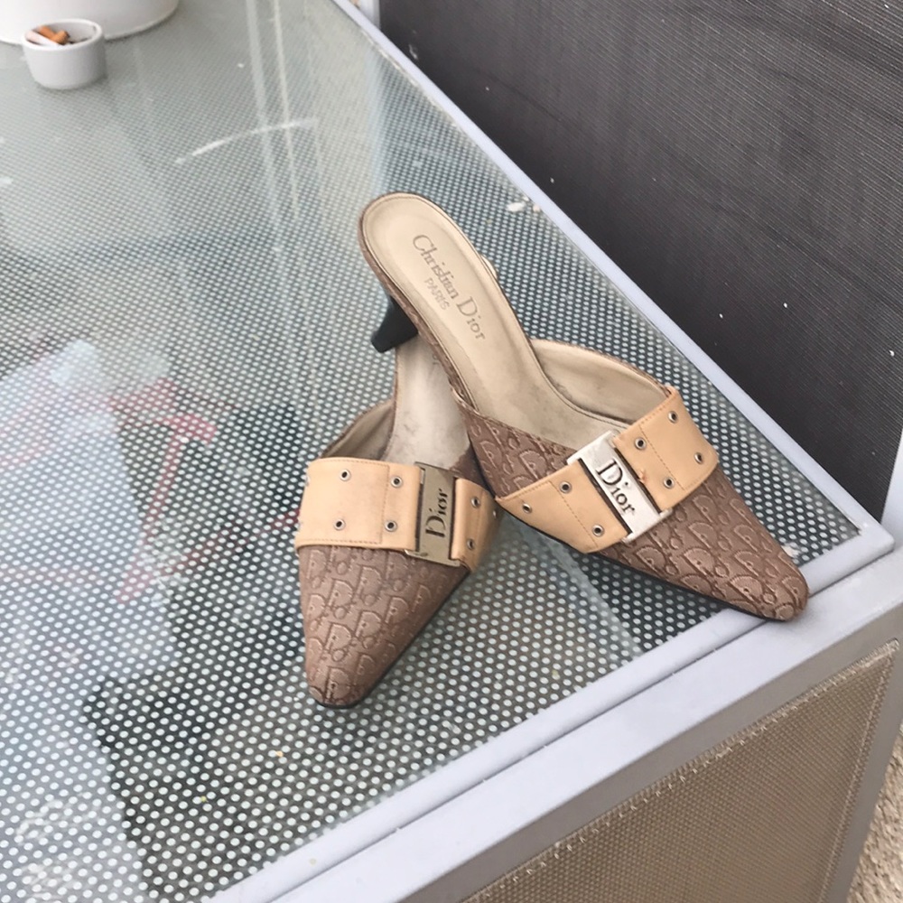 Shoes - Picture 2 of 2